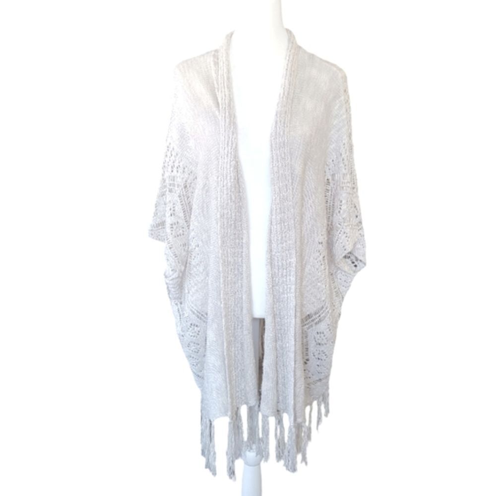 Eyeshadow Boho Crochet Cardigan Poncho with Fringe Women's Cream Large